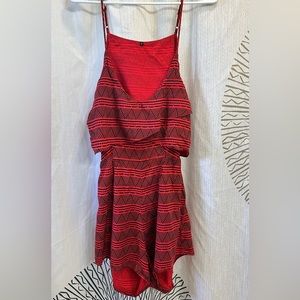 🔥SOLD🔥Pretty open back, spaghetti straps, cool & comfy romper.